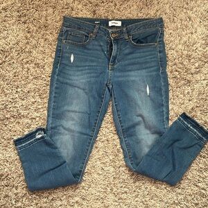 Woman's skinny jeans